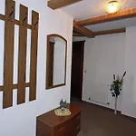 Apartment In Fuegen Near Slopes Uderns