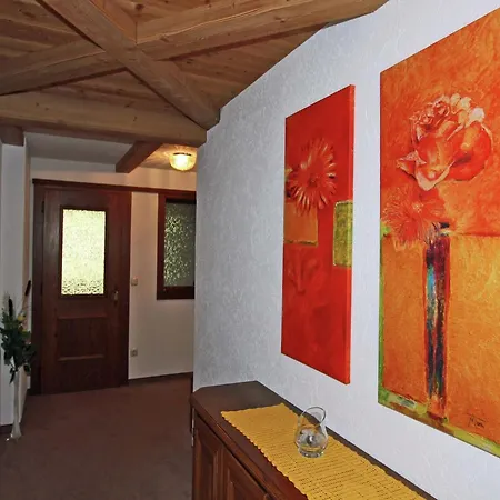 Apartment In Fuegen Near Slopes Uderns