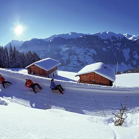 In Fuegen Near Slopes Daire