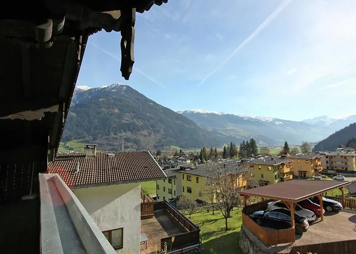 In Fuegen Near Slopes * 乌登斯