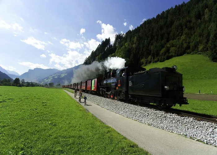 In Fuegen Near Slopes 乌登斯