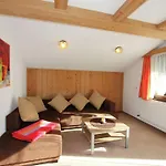 Lejlighed In Fuegen Near Slopes