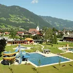 In Fuegen Near Slopes