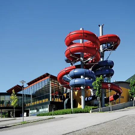 In Fuegen Near Slopes Appartement *