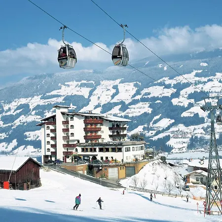 In Fuegen Near Slopes